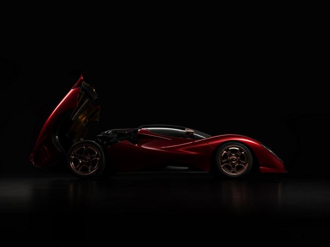 De Tomaso P72