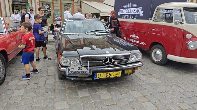 Parada zabytkowych samochodów