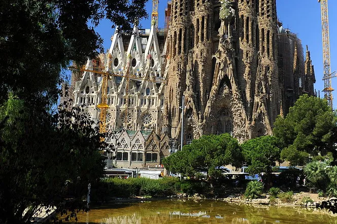 Barcelona: wieże bazyliki Sagrada Família wkrótce gotowe