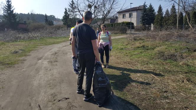 Sprzątanie na bydgoskim Miedzyniu