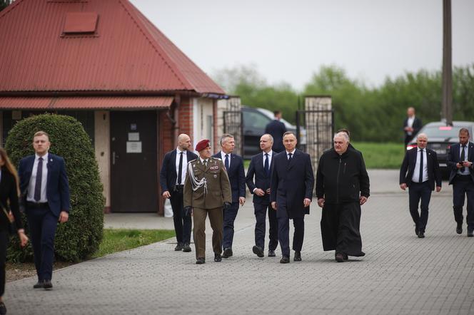 Obchody 14. rocznicy katastrofy smoleńskiej w Krakowie. Andrzej Duda na Wawelu