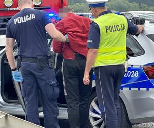 Roztrzaskane auta, kierowca w kajdankach. Co się stało na moście Gdańskim?