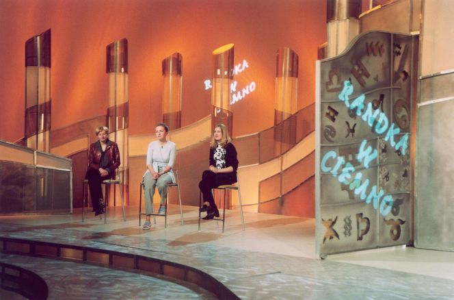 Randka w ciemno. Fenomen miłości zza parawanu