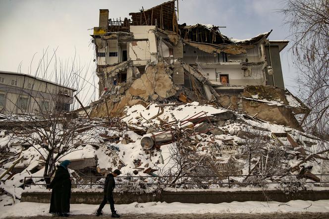 Akcja ratunkowa po trzęsieniu ziemi w Turcji  Syrii