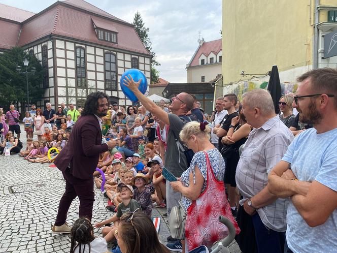 Busker Tour2023 zawitał do Zielonej Góry. Mamy zdjęcia z tego wydarzenia. Oto jak wyglądał pierwszy dzień 