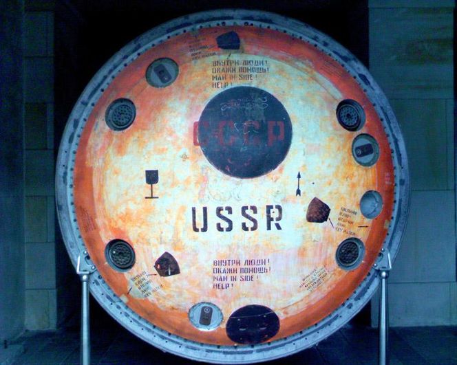 Kapsuła lądownika Sojuz 30 znajdująca się w Muzeum Polskiej Techniki Wojskowej w Warszawie