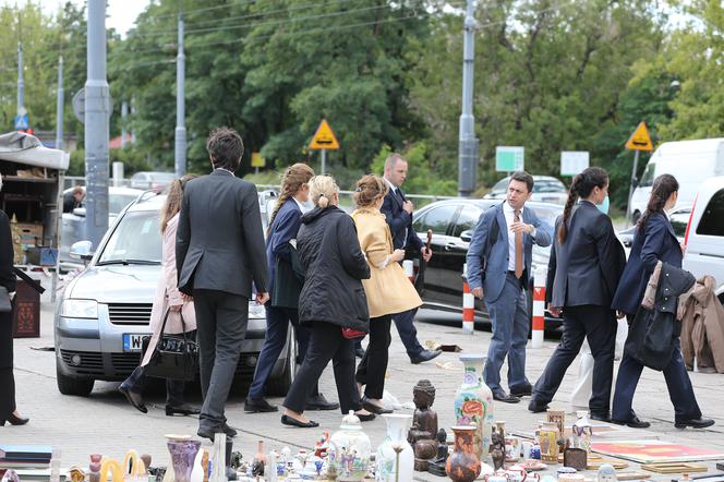 Wydała na bazarze 200 tys. złotych