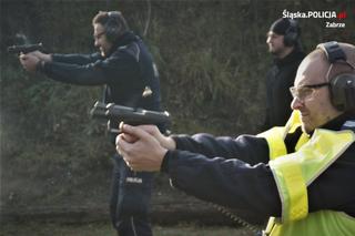 Zabrze: ćwiczenia policjantów na strzelnicy