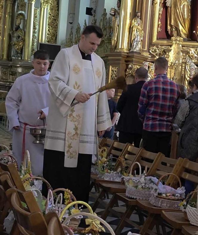 Wielkanocne święcenie pokarmów