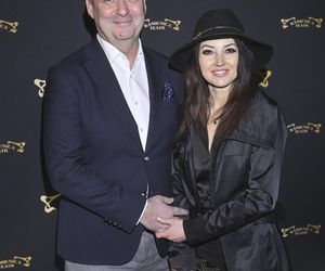 Jacek Rozenk wziął ślub po raz trzeci. Jego wybranka jest jedynie 3 lata starsza od jego syna 