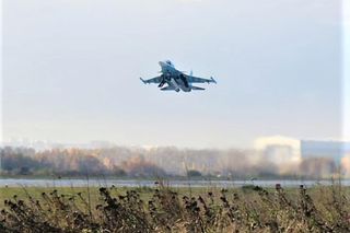 Kolejne bombowce Su-34 opuściły fabrykę w Irkucku. To czwarta dostawa dla sił zbrojnych Rosji