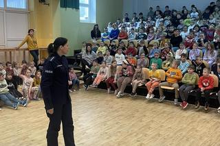 Spotkanie iławskiej policji z dziećmi i młodzieżą w SP5