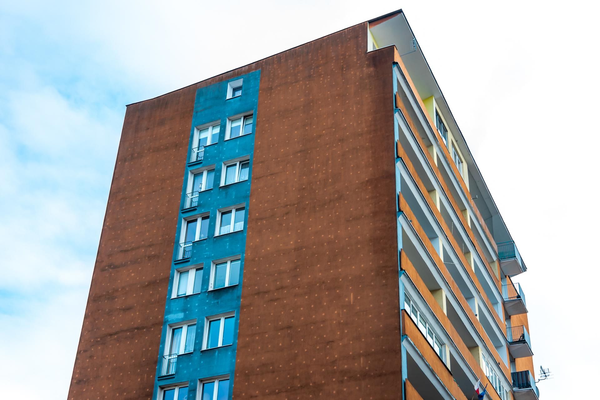 Blok na Madalińskiego 57 w Warszawie