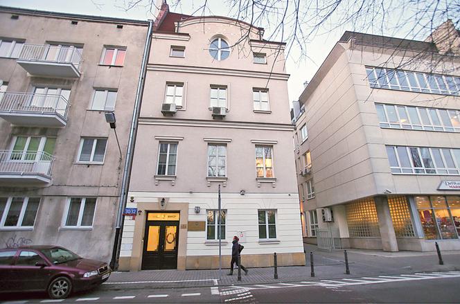 Przykułem się do drzwi bo rzecznik praw dziecka nie chce mi pomóc