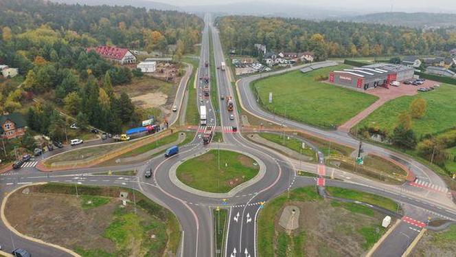 Nowe rondo turbinowe powstało w Czerwonej Górze koło Chęcin