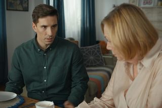 Barwy szczęścia, odcinek 3168. Tomasz (Jakub Sokołowski), Wanda (Maja Barełkowska)