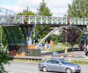 Lublin. Kładka wróciła na swoje miejsce. Jak wygląda konstrukcja nad ulicą Filaretów? Mamy ZDJĘCIA!