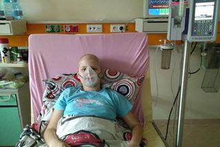 Maks z Tarnowa cierpi na białaczkę i PILNIE potrzebuje krwi! Bez niej może umrzeć! [ZDJĘCIA]