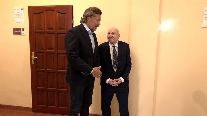 Najstarszy maturzysta zdaje egzamin