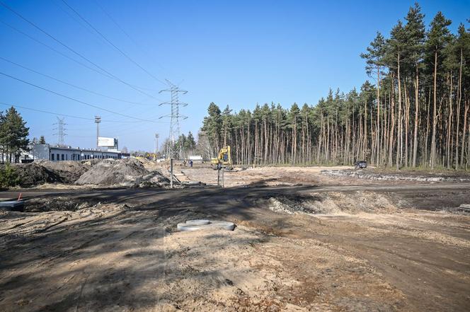 Trwa budowa drogowej bramy jury w Częstochowie