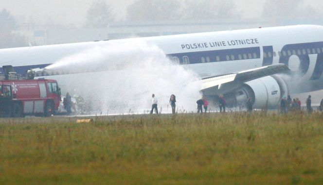 Kapitan Wrona dokonał heroicznego lądowania bez podwozia