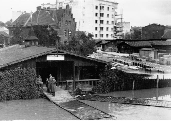 Wielkie powodzie, które nawiedzały Kraków. Wisła osiągnęła wówczas najwyższy poziom w historii 