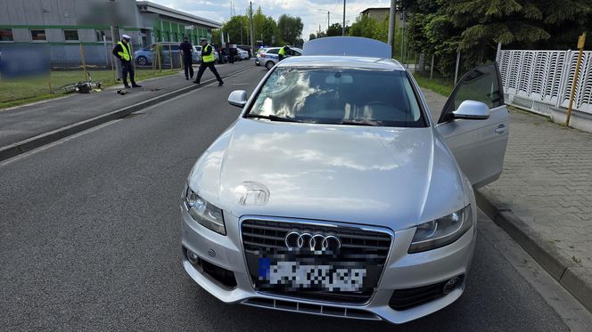 Samochód huknął w rowerzystkę! Kobieta nie przeżyła. Wszystko się nagrało