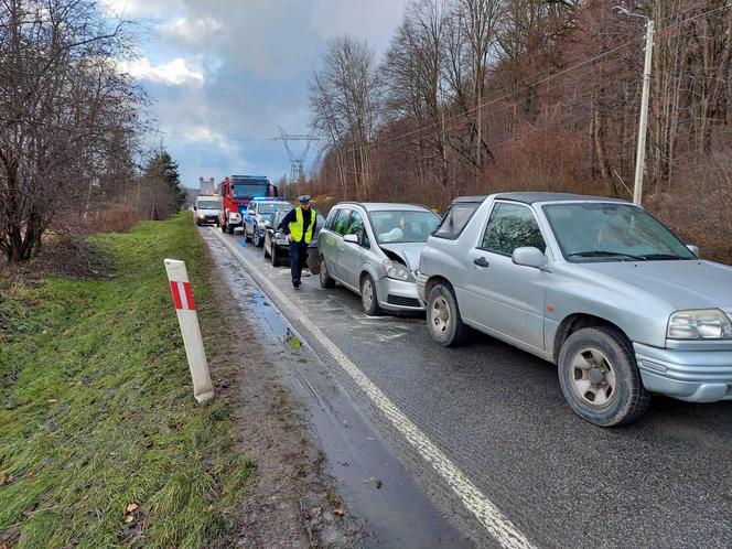 Mini karambol na drodze Starachowice - Wąchock