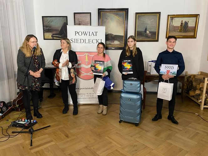 Laureaci konkursu fotograficznego „Przyjaźń bez barier” nagrodzeni