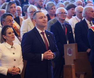 Fałszywy ksiądz zakłócił mszę z udziałem prezydenta Nawrockiego