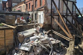 Katastrofa budowlana w centrum Wołomina. Pytamy eksperta o przyczyny zawaleń
