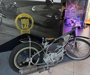 Historia speedwaya w motocyklach. Wystawa 100 lat żużla w Lesznie 