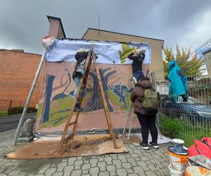 ​Mamy nowy mural w Lesznie. Powstał w dawnej dzielnicy żydowskiej