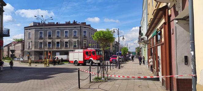 Utrudnienia w centrum Tarnowa. Policja zamknęła fragment ul. Krakowskiej