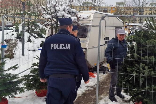 Punkty choinek kontrolowane przez policję w Koszalinie