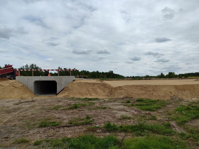 Z tygodnia na tydzień widać zmiany. Byliśmy na budowie drogi S19