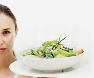 Sałatka z kurczakiem: przepis niskokaloryczny