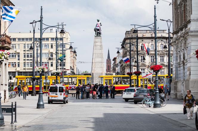 Kościuszko na placu Wolności gotowy do mundialu!