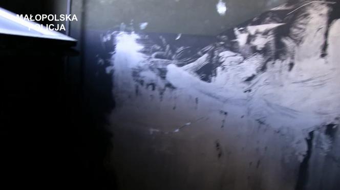 Zabójstwo i pożar na osiedlu Piastów: Tak wyglądało miejsce zbrodni [ZDJĘCIA]