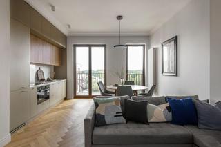 54-metrowe mieszkanie w Warszawie