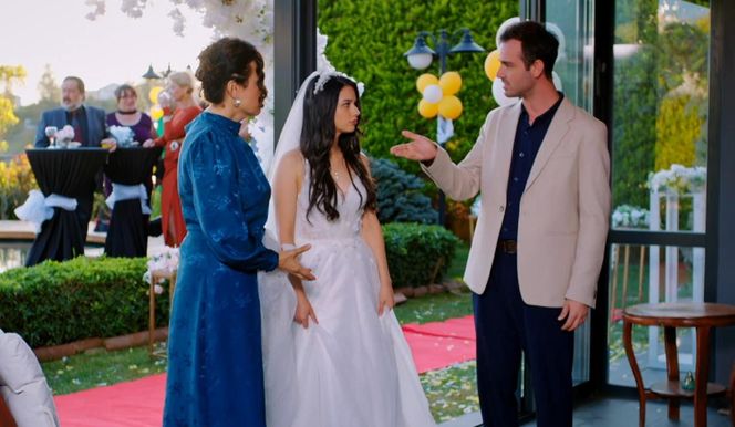 Miłość i nadzieja odc. 273. Bahar, Cavidan, doktor Levent