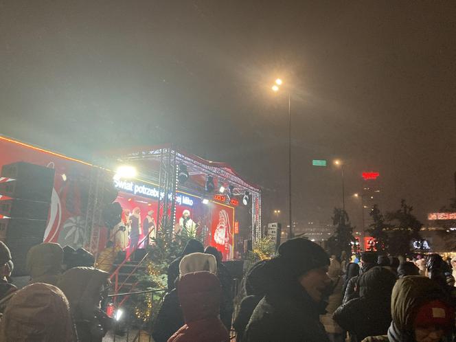 Świąteczna ciężarówka Coca-Coli w Warszawie