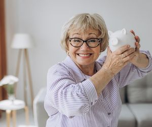 Bezpieczne sposoby oszczędzania na emeryturę. Poznaj IKE i IKZE