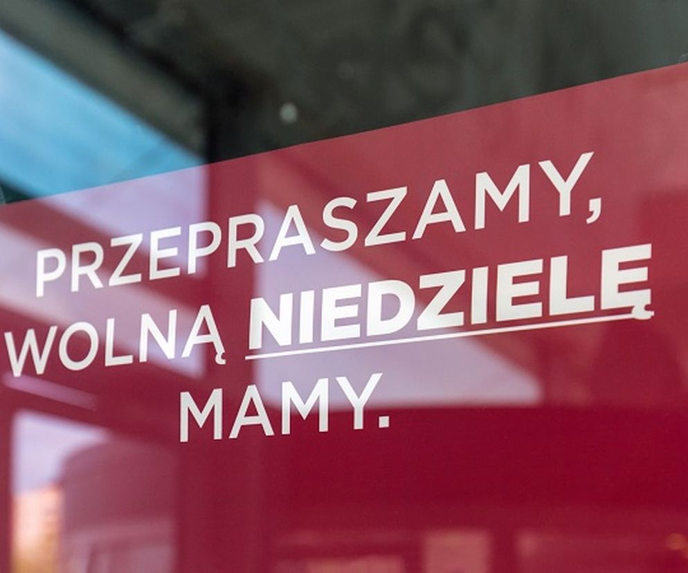 22.07 czy jest niedziela handlowa? Które sklepy są otwarte? 