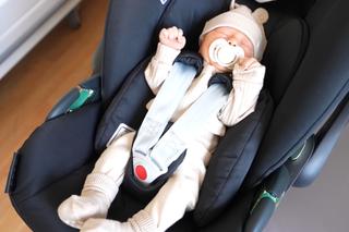 Friz i Wersow po raz pierwszy pokazali twarz córki. Tak wygląda dziecko Karola Wiśniewskiego!