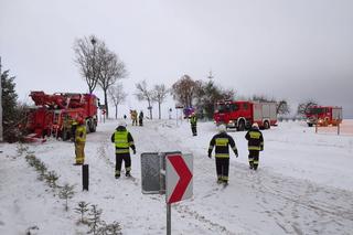 We wsi Mojtyny tir wbił się w dom. Jedna ściana została całkowicie zburzona!