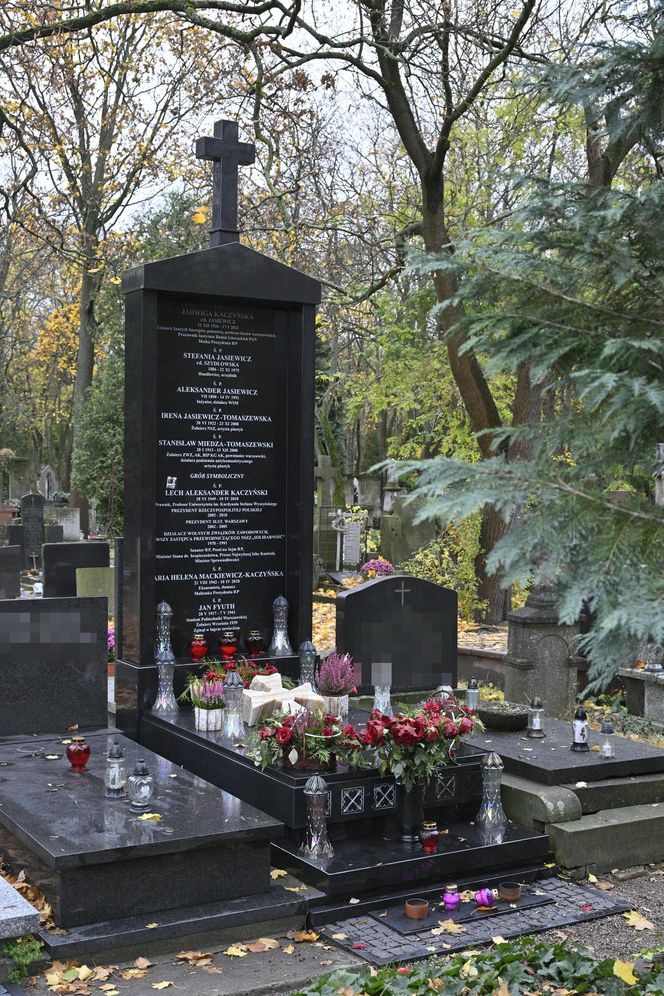Grób rodziców Jarosława  Kaczyńskiego