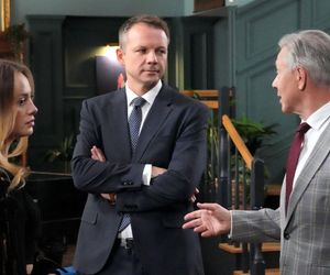 Barwy szczęścia odc. 3132. Bruno Stański (Lesław Żurek), Oliwka (Wiktoria Gąsiewska), Henryk Kępski (Zbigniew Suszyński)