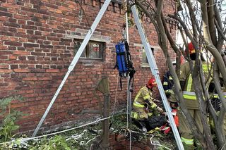 Mężczyzna wpadł do studni