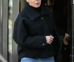 Katarzyna Warnke na giga obcasach łamie przepisy